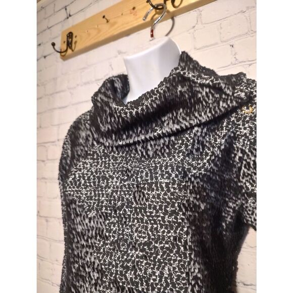 Calvin Klein quality loose cowl neck sweater - Picture 2 of 4